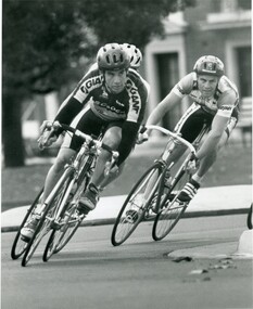Photograph - BENDIGO ADVERTISER COLLECTION: BIKES, 1994