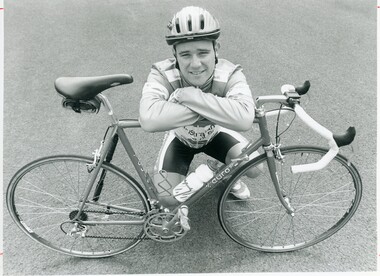 Photograph - BENDIGO ADVERTISER COLLECTION: BIKES, 1993