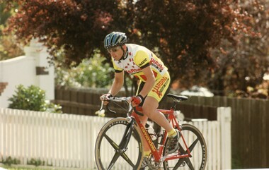 Photograph - BENDIGO ADVERTISER COLLECTION: BIKES, 1990s