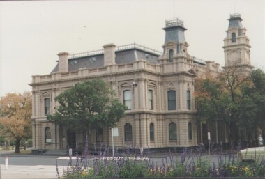 Photograph - ESTELLE HEWSTON COLLECTION: COLOUR PHOTOGRAPHS BENDIGO TOWN HALL