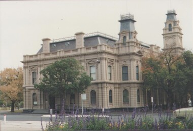 Photograph - ESTELLE HEWSTON COLLECTION: COLOUR PHOTOGRAPHS BENDIGO TOWN HALL, 1990, 1996