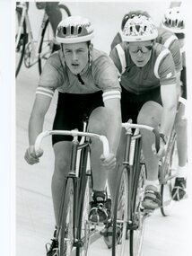 Photograph - BENDIGO ADVERTISER COLLECTION: BIKES, 1990s