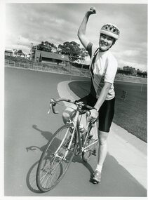 Photograph - BENDIGO ADVERTISER COLLECTION: BIKES, 1993