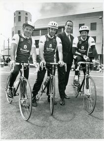Photograph - BENDIGO ADVERTISER COLLECTION: BIKES, 1993