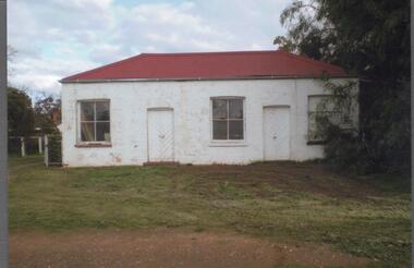 Photograph - BENDIGO HISTORICAL SOCIETY COLLECTION: REDESDALE SHOPS