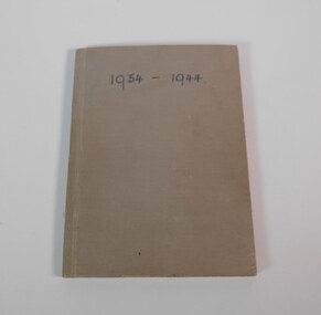 Book - BENDIGO MUSIC LOVERS' CLUB COLLECTION: SCRAPBOOK 1934-1944