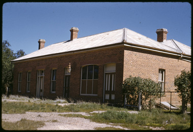 Document - NATIONAL TRUST COLLECTION: CAMP HOTEL WHIPSTICK