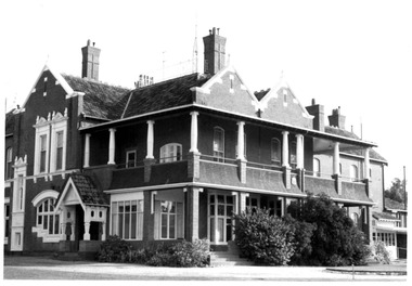 Document - NATIONAL TRUST COLLECTION: BURNEWANG HOUSE ELMORE, 1902