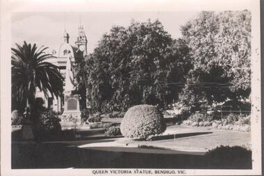 Photograph - BENDIGO VIEWS COLLECTION: QUEEN VICTORIA STATUE