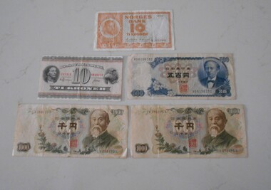 Coin - GRAHAM HOOKEY COLLECTION: WORLD NOTES