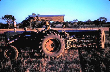 Slide - Mouat Collection: Farming in the Wimmera, c1960s