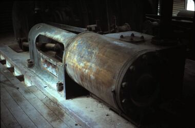 Slide - HORWOOD COLLECTION: DEBORAH EXTENDED, c1978