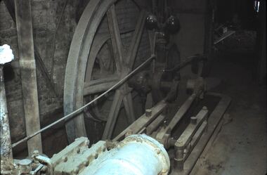 Slide - HORWOOD COLLECTION: DEBORAH EXTENDED, c1970s