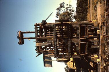 Slide - HORWOOD COLLECTION:  CRUSHER KANGAROO FLAT, c1950s