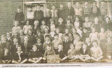 Newspaper - JENNY FOLEY COLLECTION: CLASS PHOTO