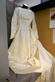 Clothing - BARBARA GALLAGHER COLLECTION: WEDDING DRESS, 20/08/1960