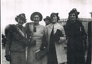Photograph - BENDIGO EASTER FAIR COLLECTION: 1930'S POPULAR GIRLS