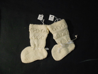 Clothing - BABY CLOTHES COLLECTION: BABY BOOTIES, Early 1940's