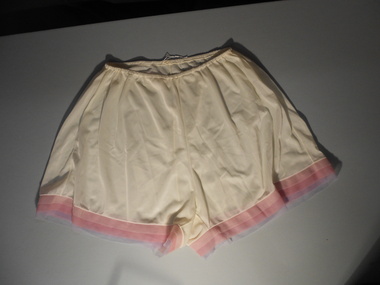Clothing - LADIES KNICKERS, 114.223, 1950's