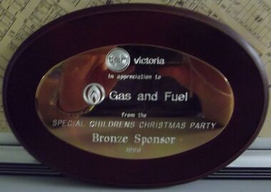 Plaque - CASTLEMAINE GAS COMPANY COLLECTION: WOODEN PLAQUE, 1996