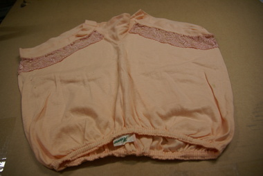 Clothing - HANRO COLLECTION: COTTON KNICKERS, 1950's
