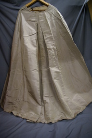 Clothing - WOMEN'S LONG FAWN SILK SKIRT WITH TRAIN, Women's skirt, 1900-10