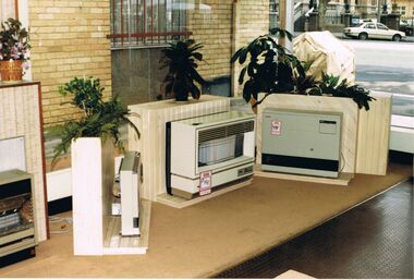 Photograph - CASTLEMAINE GAS COMPANY COLLECTION: PHOTO SHOWROOM