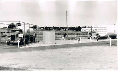 Photograph - CASTLEMAINE GAS COMPANY COLLECTION: PHOTO GAS DEPOT