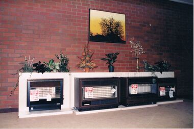 Photograph - CASTLEMAINE GAS COMPANY COLLECTION: PHOTO SHOWROOM