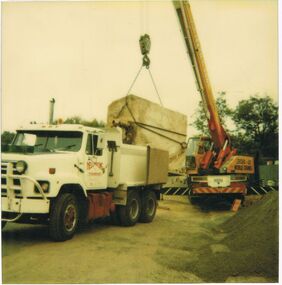 Photograph - CASTLEMAINE GAS COMPANY COLLECTION: PHOTO PIT BEING LIFT, 12/04/1991