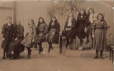 Postcard - AACHMYS GIRLS' HIGH SCHOOL BENDIGO