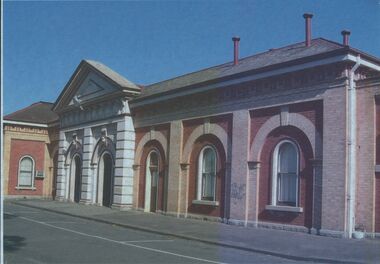 Photograph - BENDIGO RAILWAY STATION PLATFORM NO 2 BUILDING