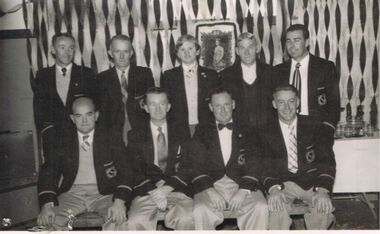 Photograph - BERT GRAHAM COLLECTION: GROUP PHOTO