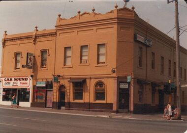 Photograph - BENDIGO HOTEL COLLECTION:  HOPETOUN HOTEL