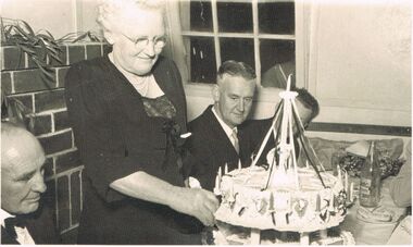 Photograph - BERT GRAHAM COLLECTION: 25TH ANNIVERSARY BENDIGO EAST ASSOCIATION