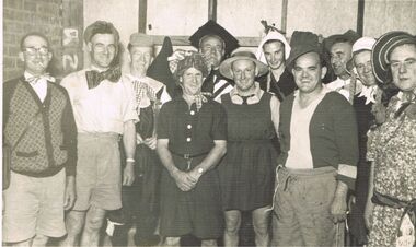 Photograph - BERT GRAHAM COLLECTION: GROUP PHOTO