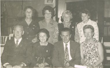 Photograph - BERT GRAHAM COLLECTION: GROUP PHOTO, 1973-74