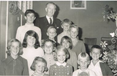 Photograph - BERT GRAHAM COLLECTION: GROUP PHOTO