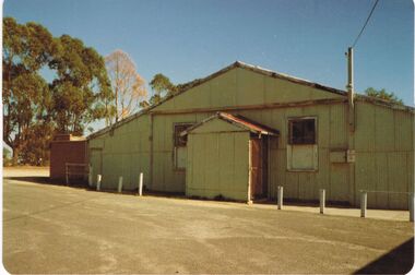 Photograph - BERT GRAHAM COLLECTION: BENDIGO EAST ASSOCIATION HALL, 1979