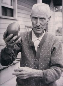 Photograph - PETER ELLIS COLLECTION: PHOTO OF OLD MAN