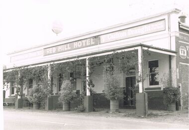 Photograph - PETER ELLIS COLLECTION: RED HILL HOTEL CHEWTON