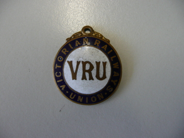 Accessory - VICTORIAN RAILWAYS UNION BADGE