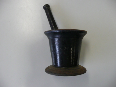 Domestic Object - MORTAR AND PESTLE