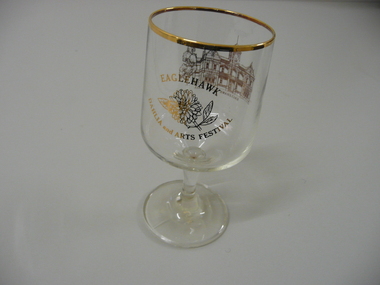 Souvenir - SOUVENIR GLASS EAGLEHAWK DAHLIA AND ARTS FESTIVAL