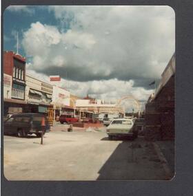 Photograph - BUILDING OF HARGREAVES MALL CANOPIES: MARCH 1982