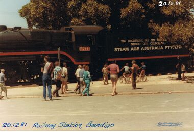 Photograph - JORDAN COLLECTION: BENDIGO RAILWAY STATION, 20th December, 1981