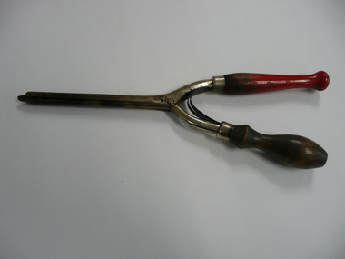 Accessory - HAIR CURLING TONGS