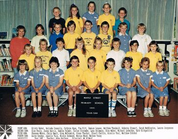 Photograph - MAPLE STREET PRIMARY SCHOOL COLLECTION:  GRADE 5AH. 1991