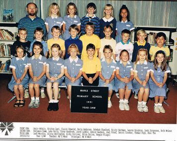 Photograph - MAPLE STREET PRIMARY SCHOOL COLLECTION:  GRADE 3/4W. 1991