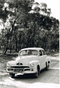 Photograph - PETER ELLIS COLLECTION: HOLDEN CAR